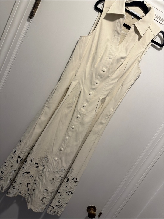 En Saison Dresses & Skirts - En Saison Sleeveless Cream Button-Down Midi Dress with Embroidered Hem